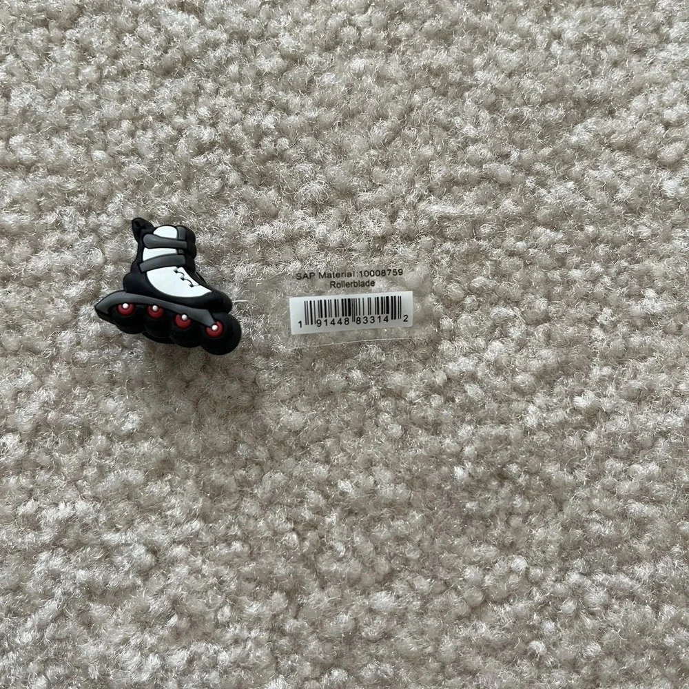Crocs Jibbitz Rollerblade Inline Skate Shoe Charm Black/Red– Brand New with Tags